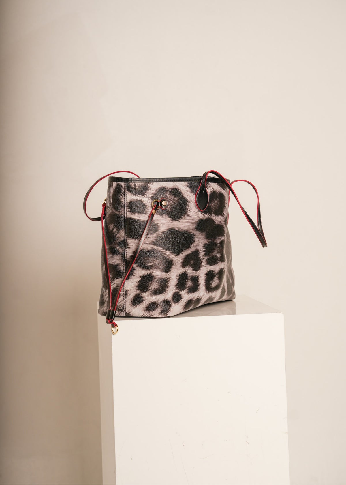 Cheetah Tote Bag